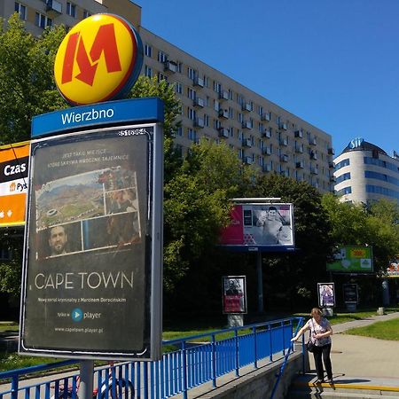Rent0Nline Niepodleglosci Rooms Metroワルシャワ エクステリア 写真